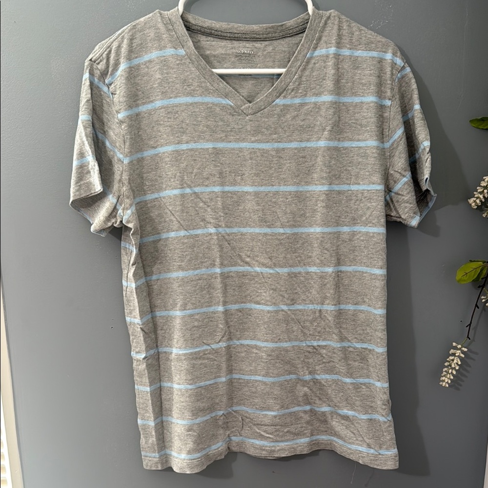 SOLD SOLD SOLD Old Navy T-shirt